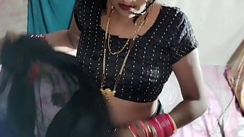 Indian hard-core Desi vid dark-hued saree half-shirt petticoat and g-string