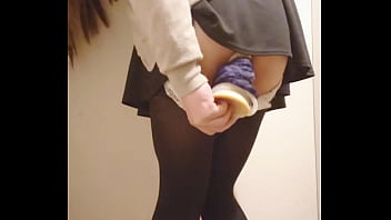 Japanese woman public changing room ravage stick masturbation